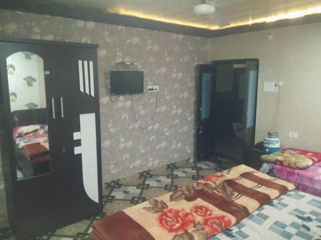 Shri Haridas Dham Mathura Exterior photo