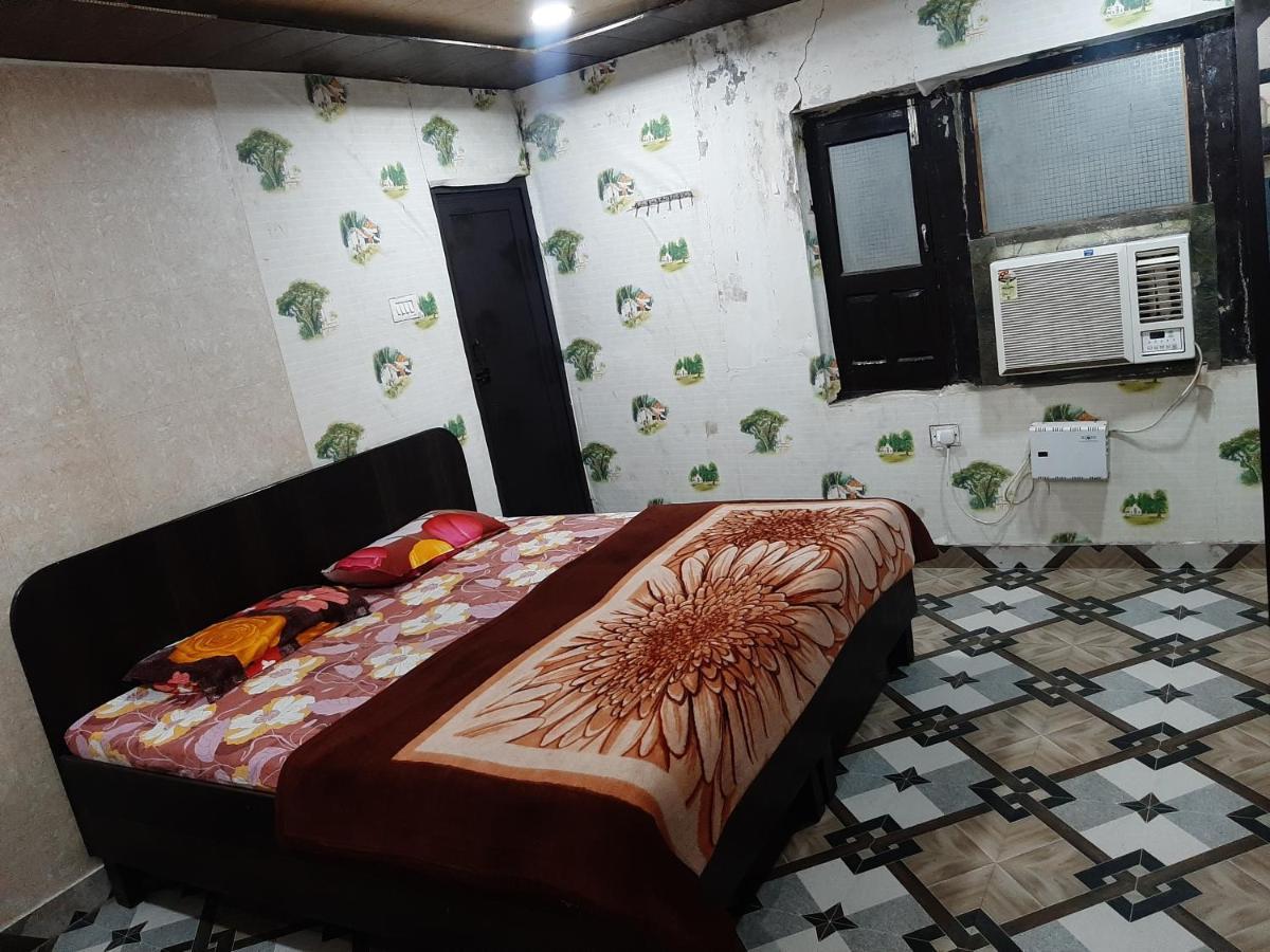 Shri Haridas Dham Mathura Exterior photo